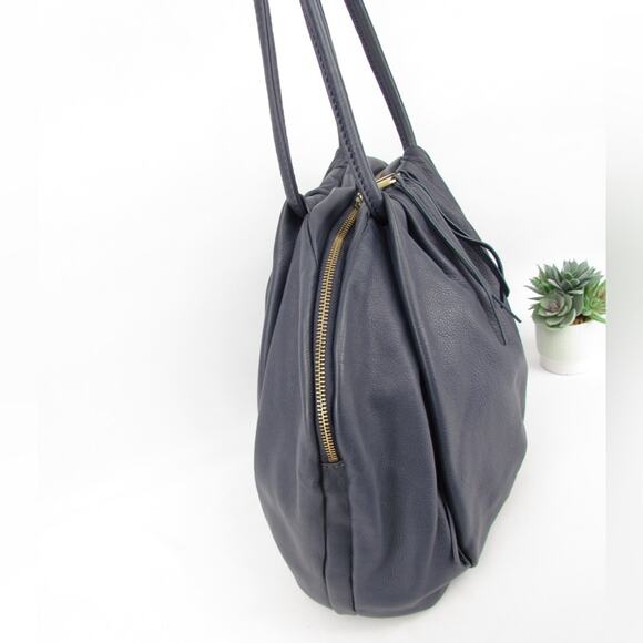 HOBO Divine Navy Blue Shoulder Bag - Picture 3 of 10